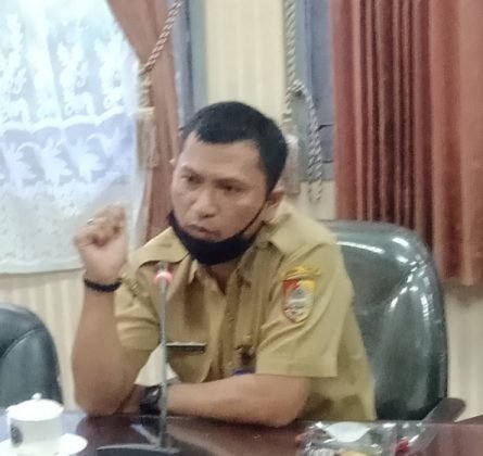 tanah kas desa curahkalong disoal warga, kades dan bpd tak