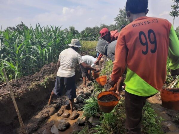 Pelaksanaan Program Oleh Masyarakat Kementerian PUPR RI