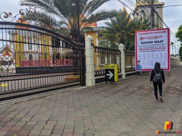 Masjid Roudhotul Muchlisin Tiadakan Sholat Jamaah Masjid Roudhotul Muchlisin
