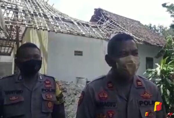 20 Rumah Warga Desa Bagorejo Kecamatan Gumukmas 20 Rumah Warga
