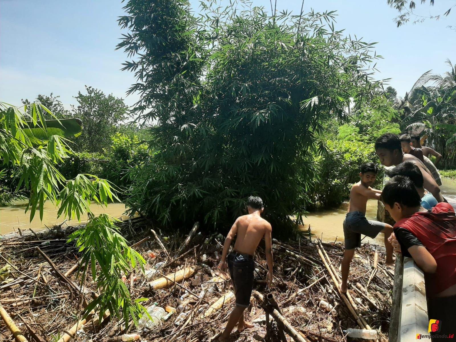 Banjir Terjang Jember