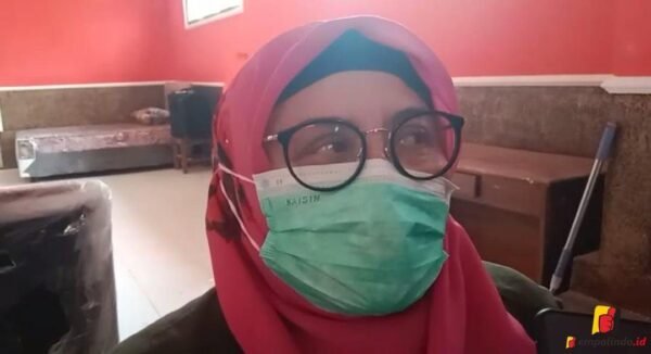 sulitnya warga vaksin