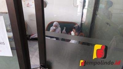 Saat Bermesraan Pelajar SMA Terciduk Satpol PP 