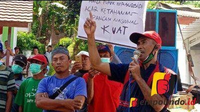 Petani Jember Protes