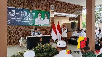 Petani Jual Beras
