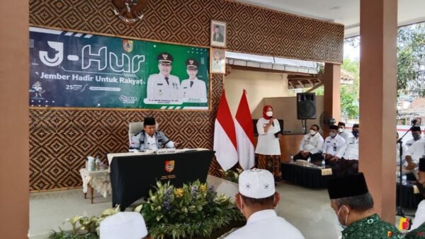 Petani Jual Beras