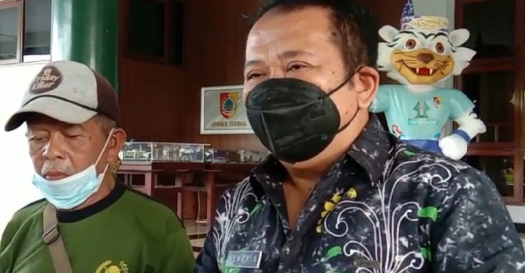 Dul Kowi Mantan Sat Linmas Dul Kowi
