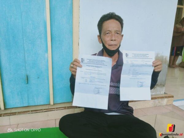 Camat Gumukmas Sayangkan Pemberhentian RT/RW Desa Mayangan Camat Gumukmas