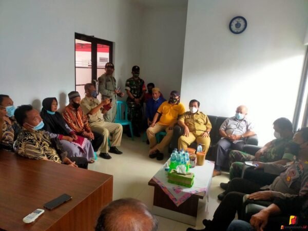 Camat Semboro