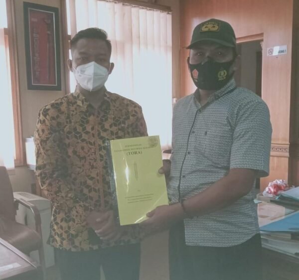 Pejuang Tanah Warga