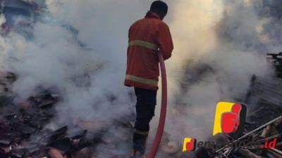 Tabung Gas Bocor