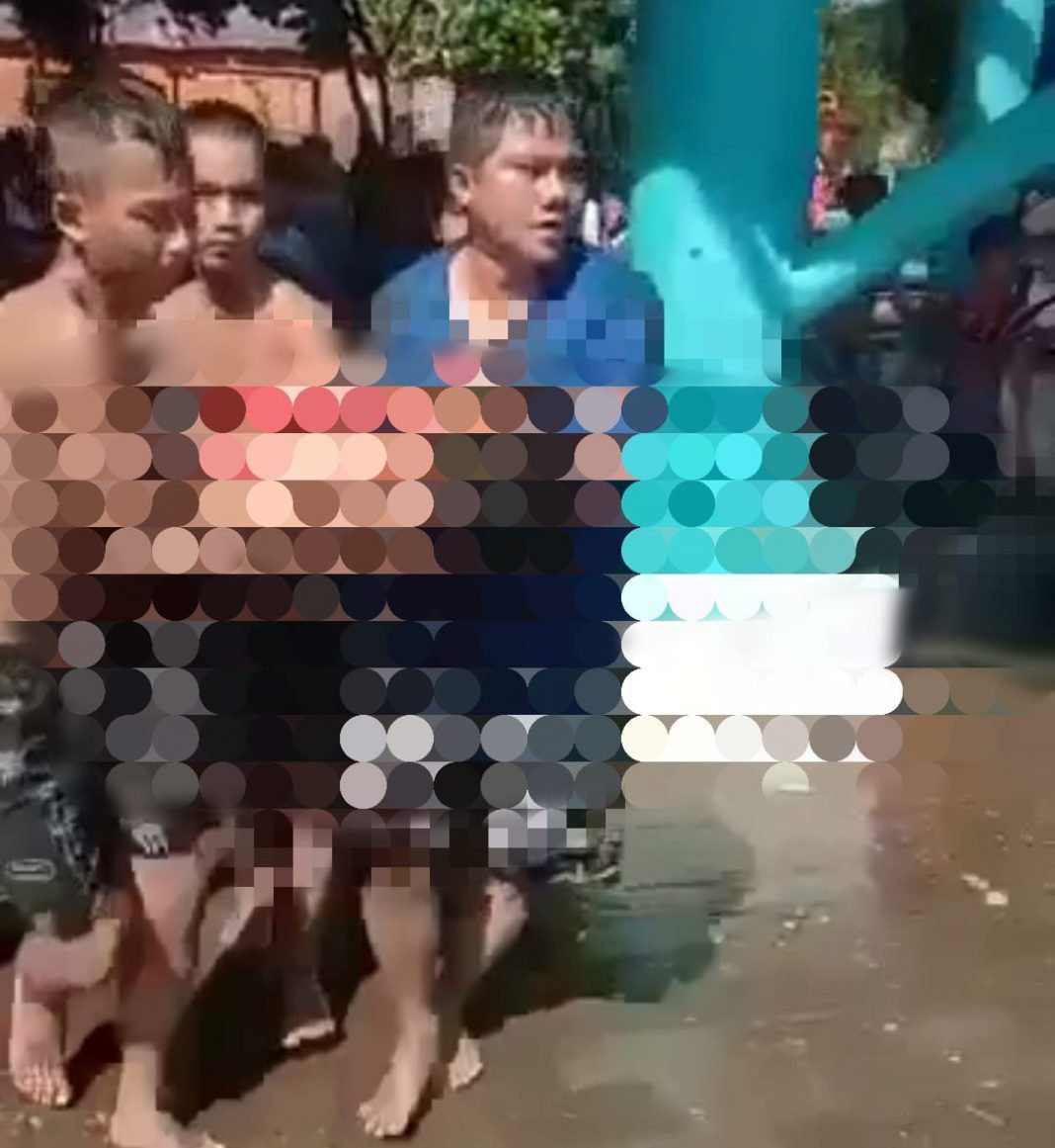 Ambrol, Seluncuran Kolam Renang Kenjeran Water Park Seluncuran Kolam Renang