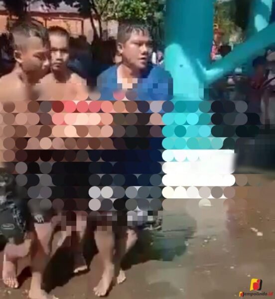 Seluncuran Kolam Renang