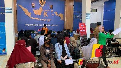 Sudah Ada Aplikasi Online Ngurus Adminduk Warga Jember Masih Suka Ngantri