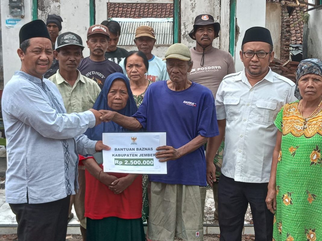 BAZNAS Jember Salurkan Bantuan Korban Kebakaran
