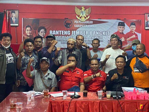 Jempolindo, Jember, Warga Desa Klatakan, PDI Perjuangan, Korupsi, PBB