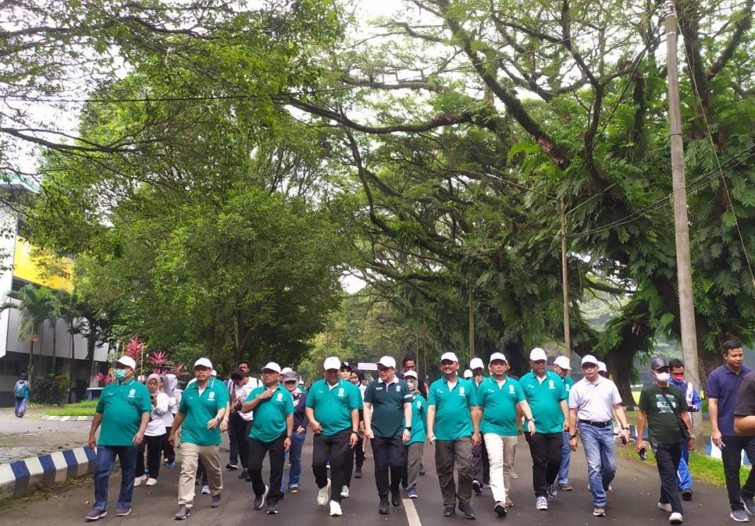 Hari Jadi Provinsi Jawa Timur ke -77, Jember Gelar Jalan Sehat dan Zumba Party Jempolindo, jember, hari jadi, provinsi jawa timur, gerak jalan sehat, zumba party