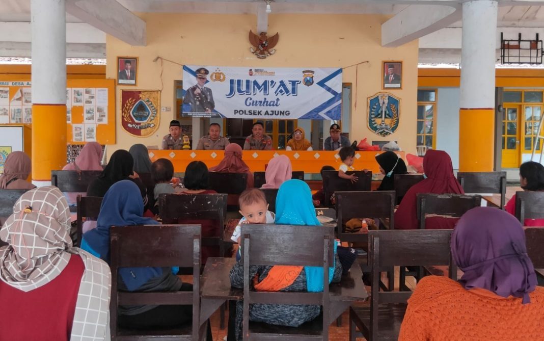 Jum'at Curhat Polsek Ajung