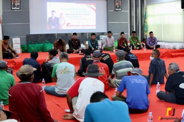 Baznas Jember Salurkan Bantuan Untuk Duafa Melalui Kemenag Jember Jempolindo, jember, Baznas Jember, Duafa, Kemenag Jember