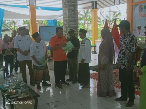 jempolindo, bupati jember, jember, sertifikat tanah, warga desa mangaran