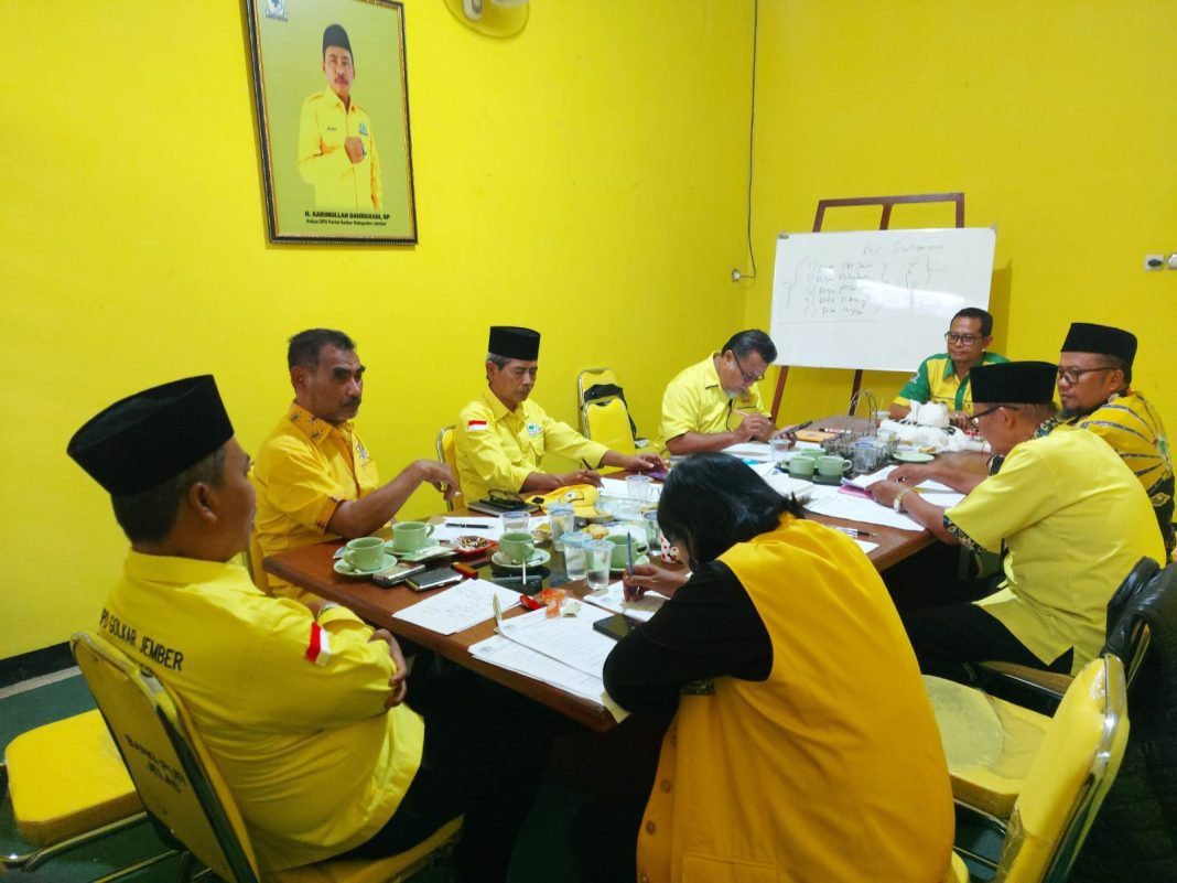 Partai Golkar Jember Gelar Fit and Proper Test Bacaleg jempolindo, jember, partai golkar jember, fit and proper test, bacaleg, pemilu 2024