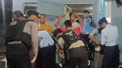 jempolindo, jember, lapas kelas II A, Geledah, Barang Terlarang