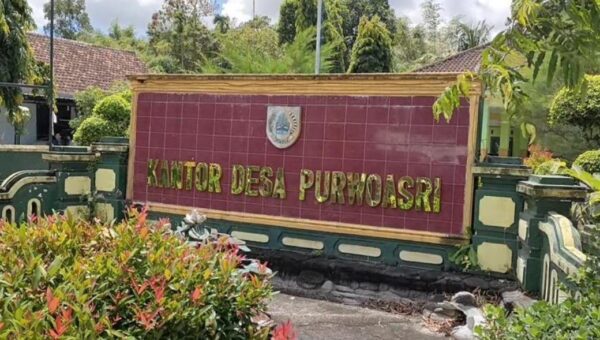Ketua BPD Purwoasri Rangkap Jabatan. Anggota DPRD Jember: Itu Menyalahi Aturan jempolindo, jember, Ketua BPD Purwoasri, PTSL, Rangkap Jabatan