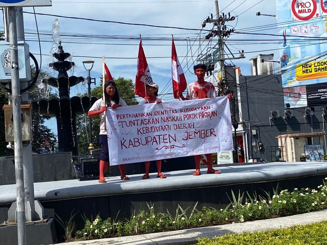 GMNI FIB Unej Desak Pemkab Tuntaskan PPKD jempolindo, jember, GMNI FIB Unej, PPKD, pemkab jember