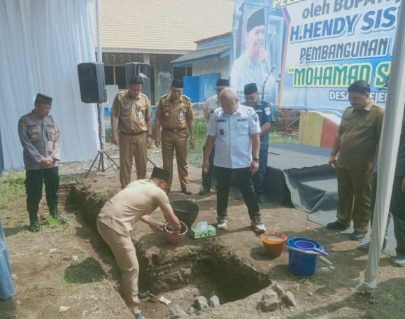 jempolindo, jember, masjid mohamad sholeh, peletakan batu pertama, bupati jember