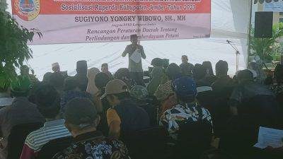 Anggota DPRD Jember Fraksi PPP Sosialisasi Raperda, Petani Curhat