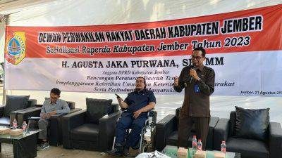 Sosialisasi Raperda di Desa Mangaran, Warga Bertanya Agusta Menjawab 