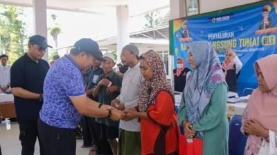 BLT Bahagiakan 1884 Warga di Kecamatan Panti dan Sukorambi 