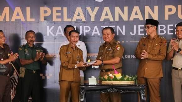 Mal Pelayanan Publik 