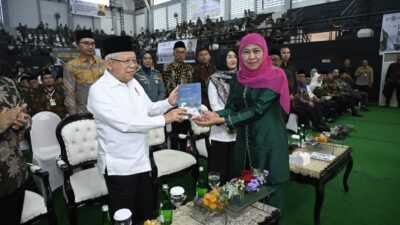 Khofifah Luncurkan Buku, Wapres: NU Punya Banyak Guru Besar 