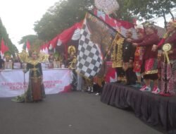 Karnaval Budaya Tampilkan Pakaian Adat Khas Jember 