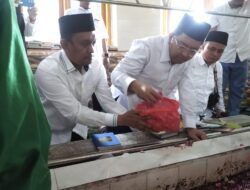 Mengawali Kunjungan di Jember Cawagub Jatim Lukmanul Hakim Ziarah ke Makam Mbah Siddiq 