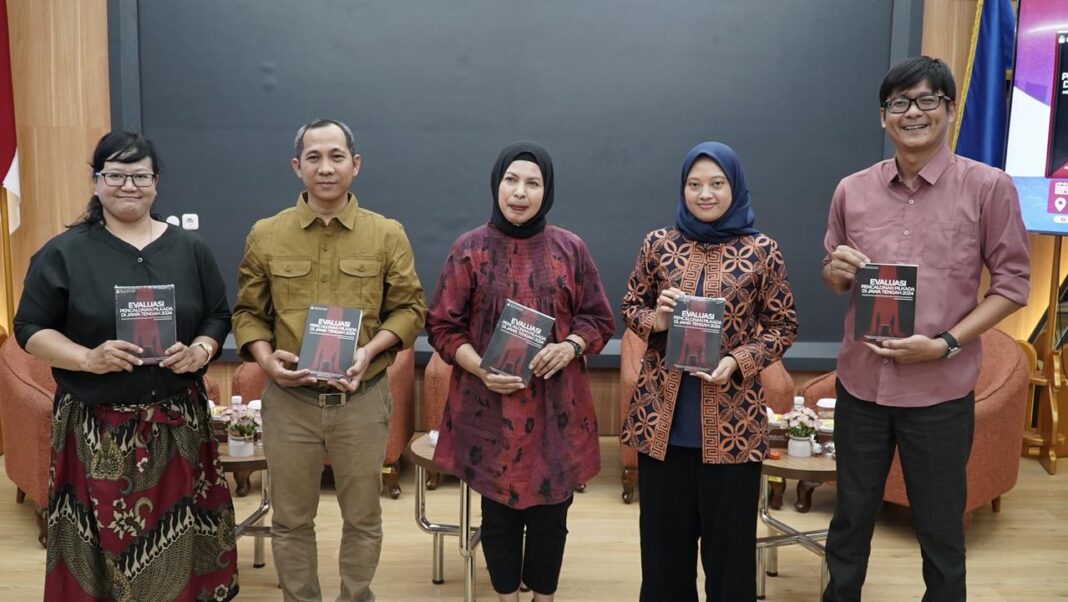 Bedah Buku